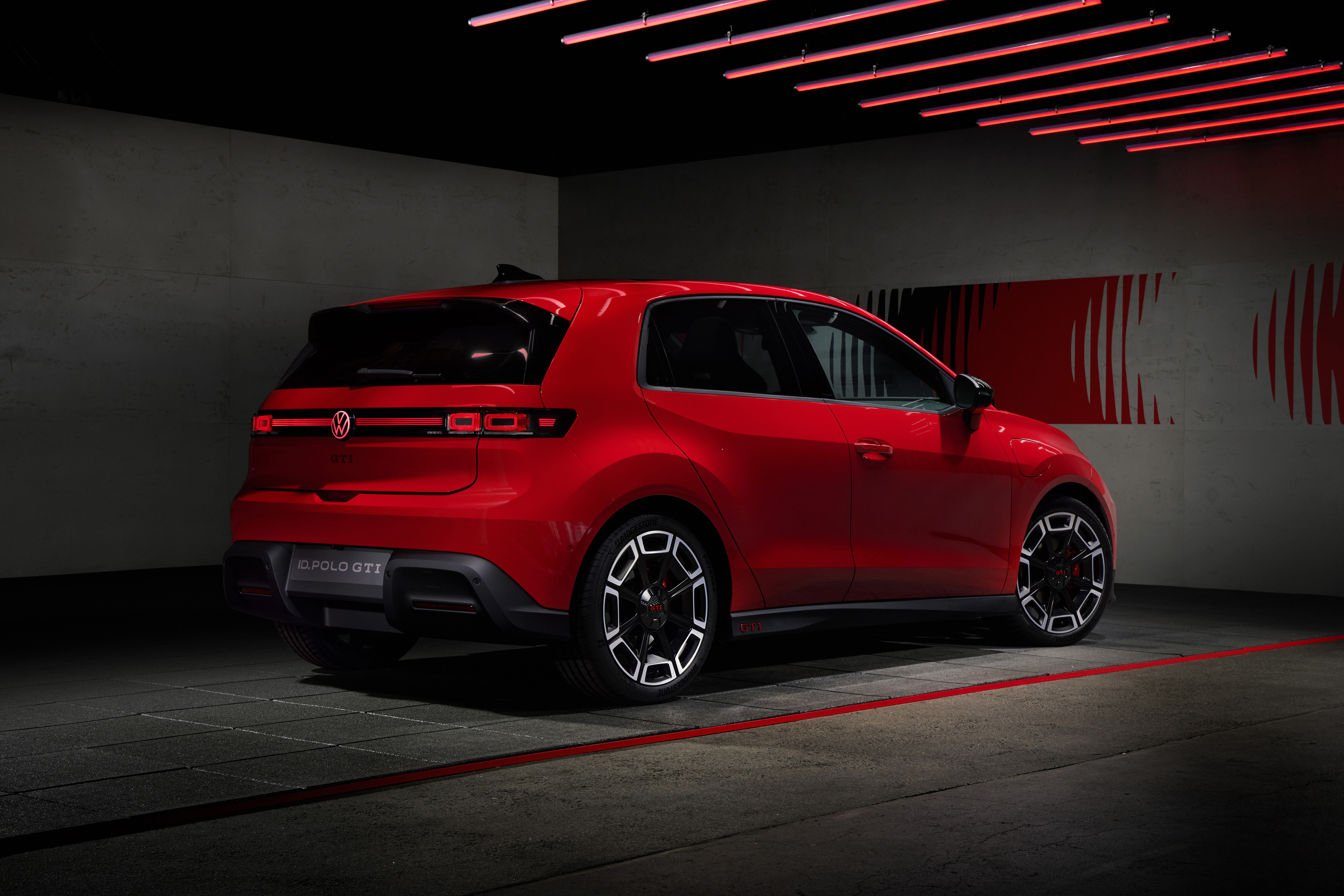 Volkswagen entra na era elétrica dos GTI com o ID. Polo GTI | Galeria de Imagens 2