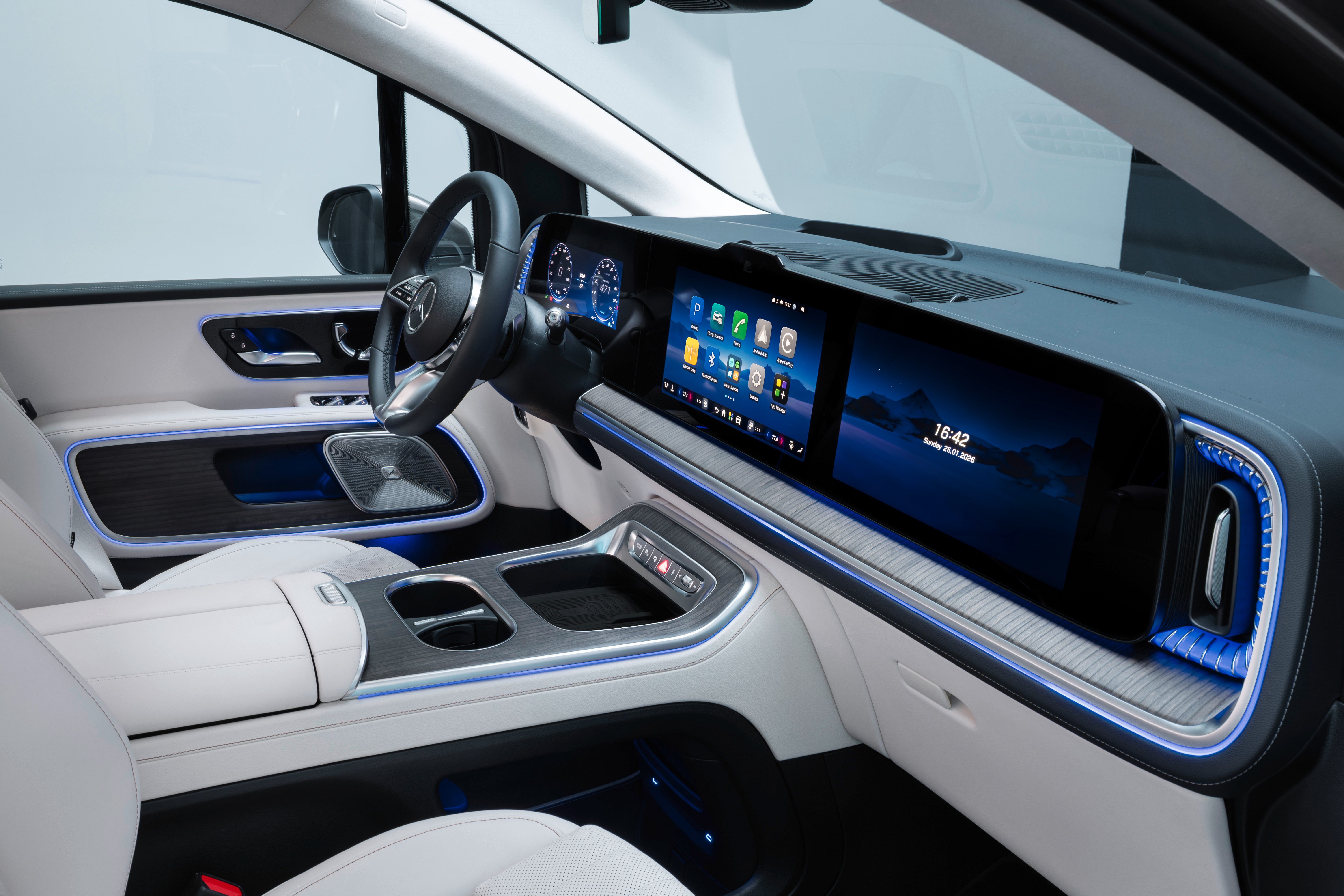 Mercedes-Benz VLE elétrico chega com autonomia de 700 km | Galeria de Imagens 2
