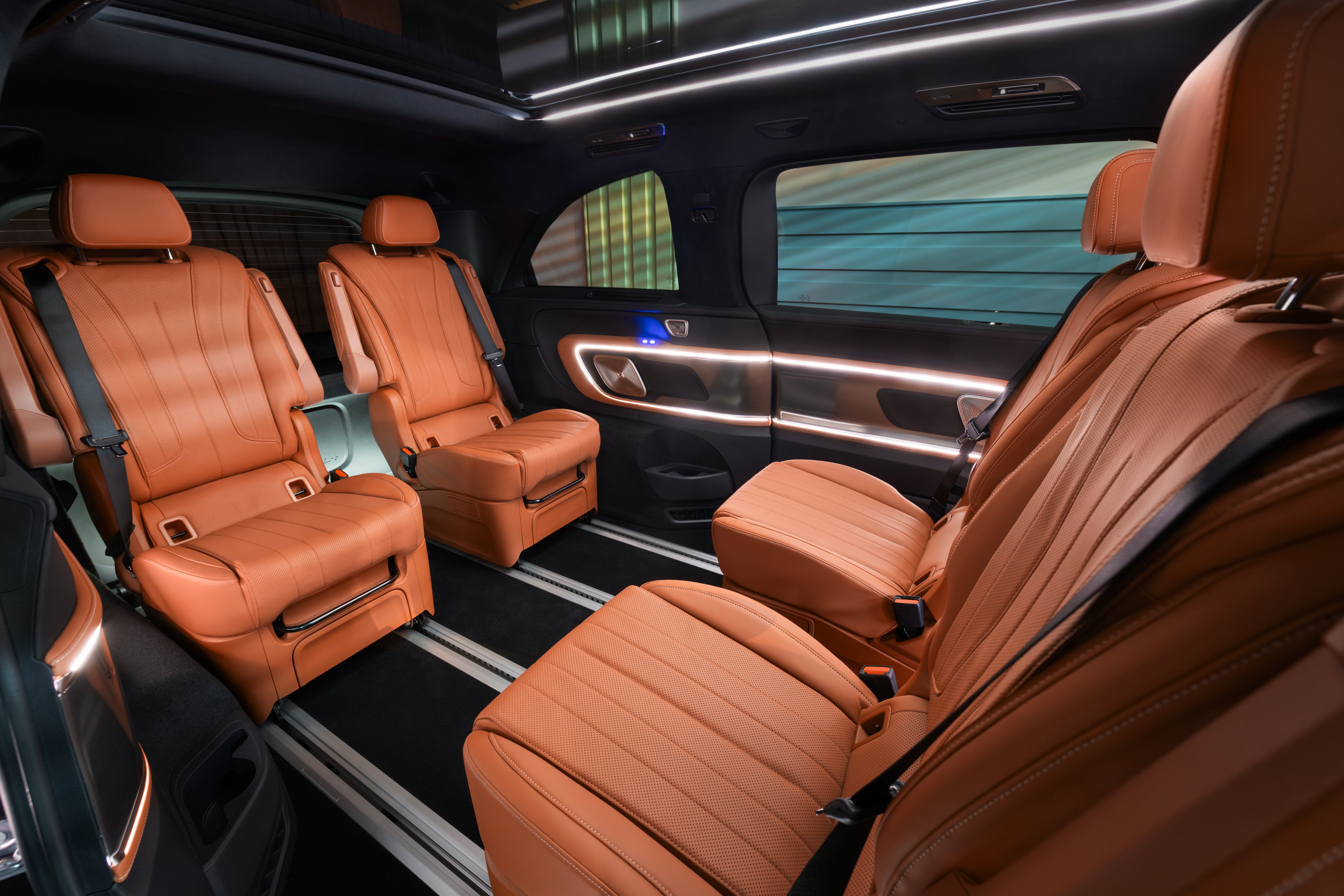 Mercedes-Benz VLE elétrico chega com autonomia de 700 km | Galeria de Imagens 4