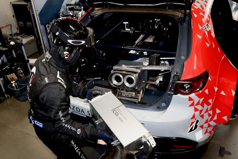 A Mazda acredita que os motores de combustão tem futuro  | Galeria de Imagens 1