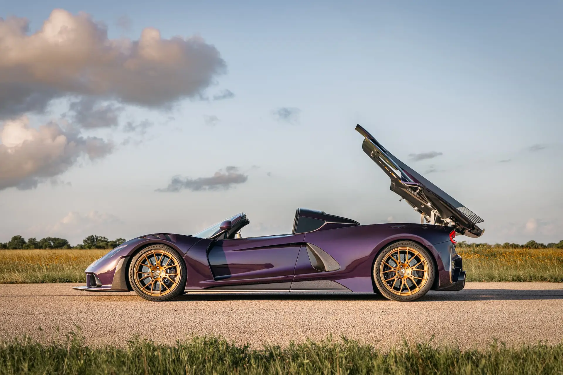 Hennessey leva o Venom F5-M manual de 2.031 cv até Goodwood | Galeria de Imagens 4