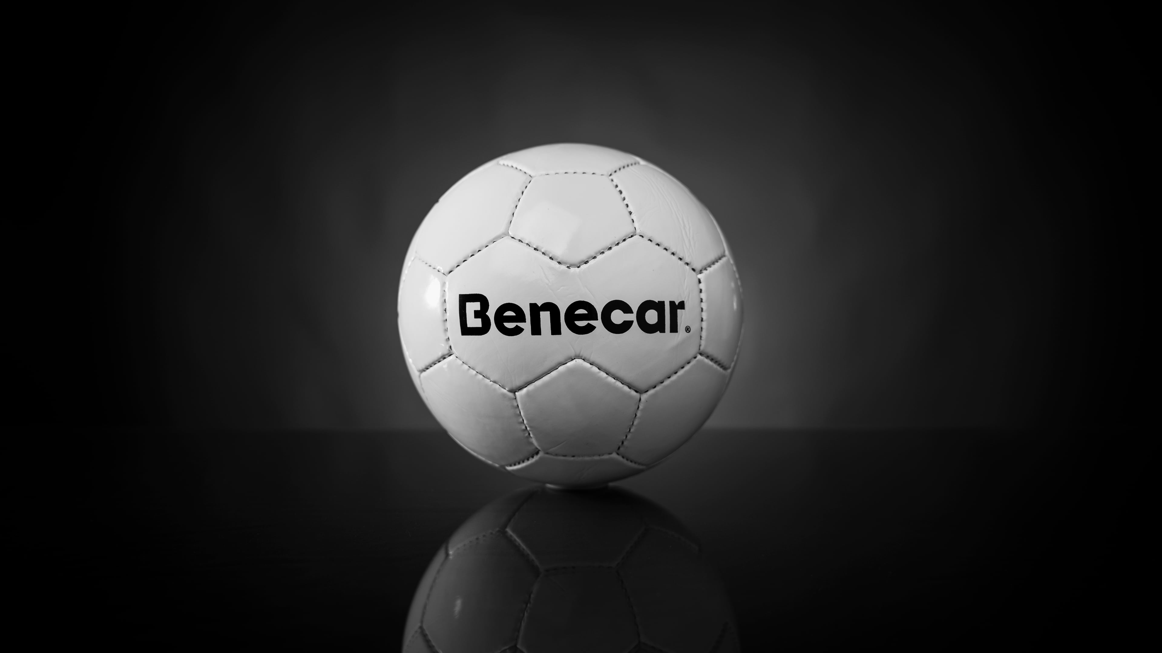 Bola de Futebol Benecar image 1