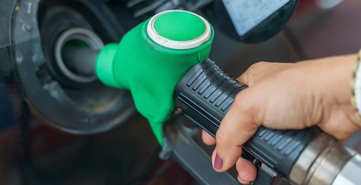 Tricks to save on fuel when filling up