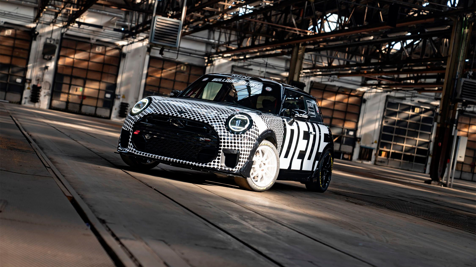 MINI e Bulldog Racing juntos outra vez em Nürburgring | Galeria de Imagens 3