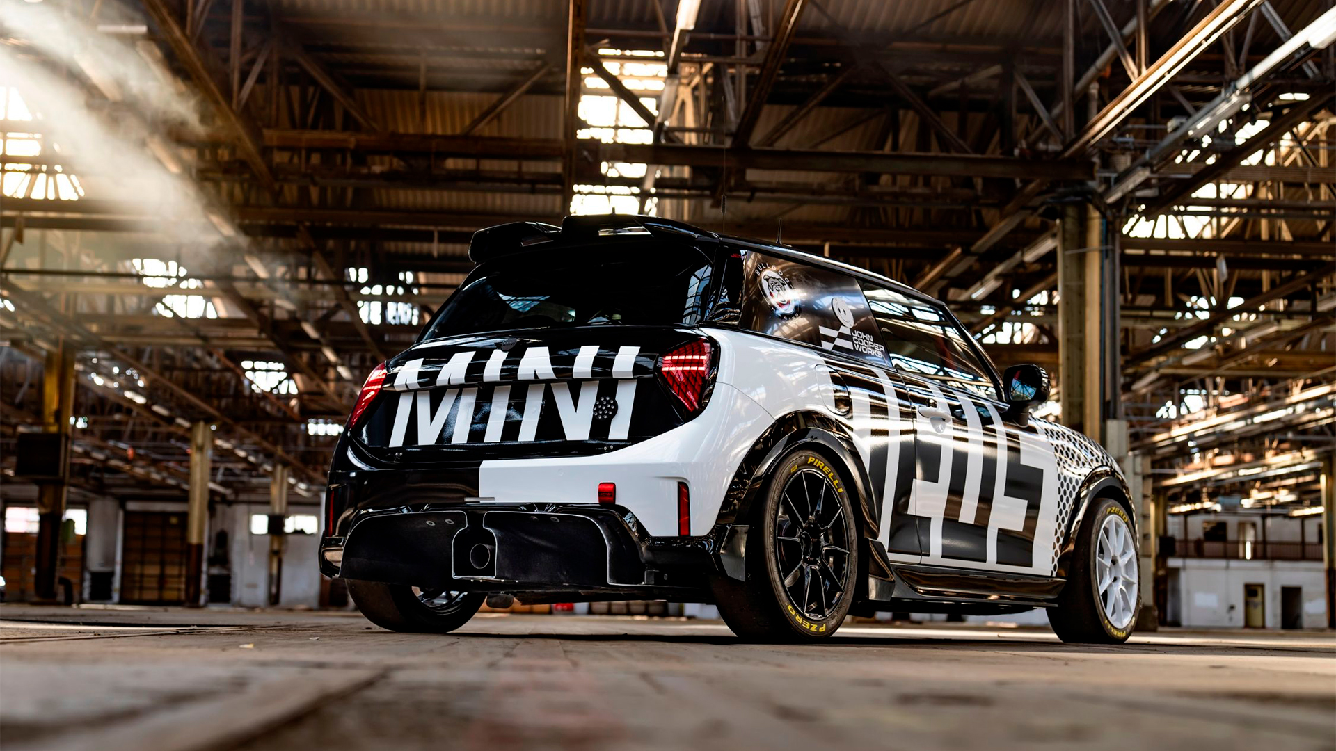 MINI e Bulldog Racing juntos outra vez em Nürburgring | Galeria de Imagens 4