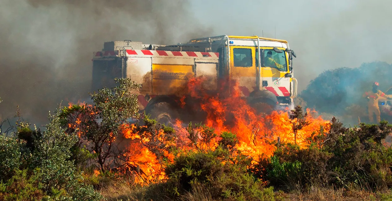 O que fazer ao conduzir numa zona de incêndio