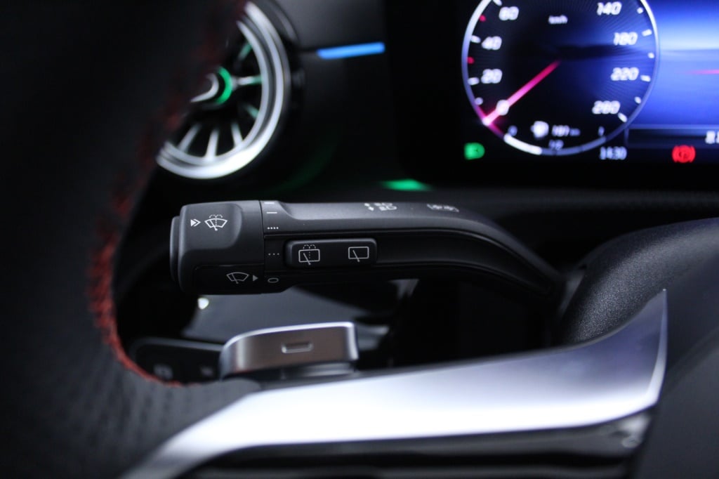 Mercedes-Benz Classe CLA - 180