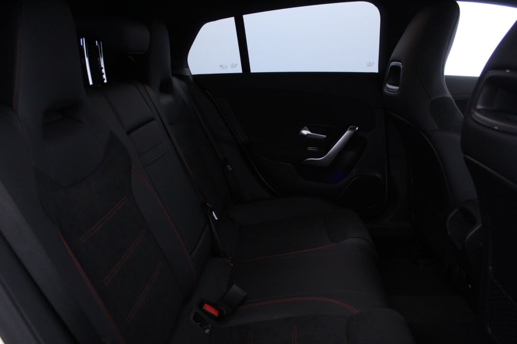 Mercedes-Benz Classe CLA - 180