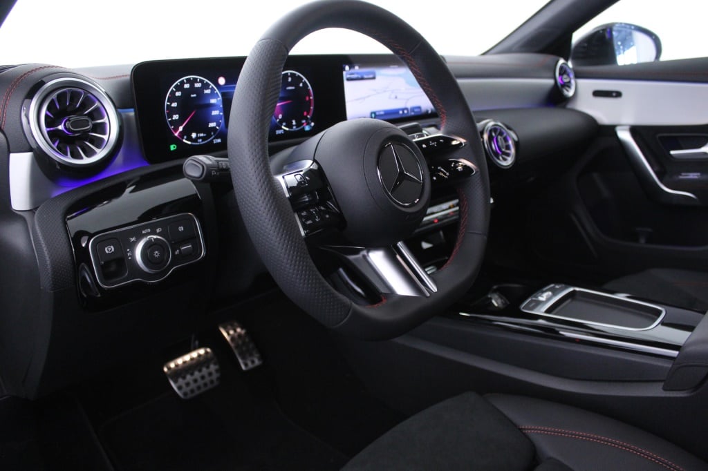 Mercedes-Benz Classe CLA - 180