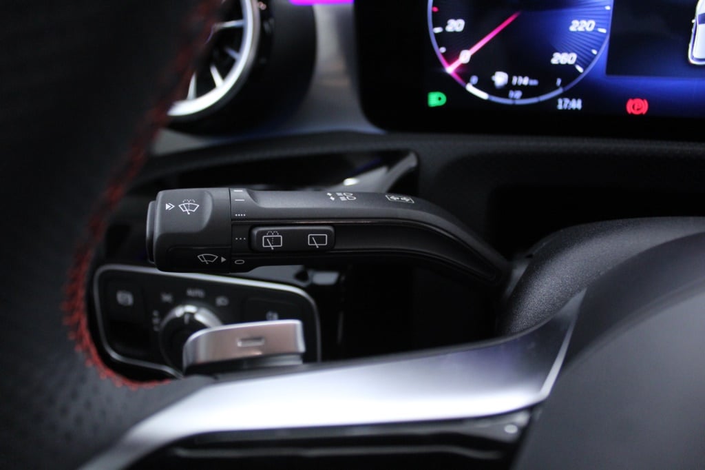 Mercedes-Benz Classe CLA - 180