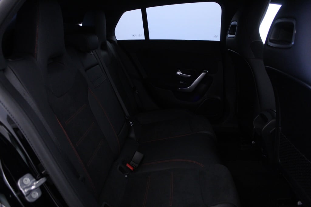 Mercedes-Benz Classe CLA - 180