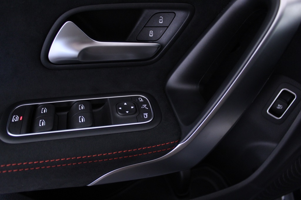 Mercedes-Benz Classe CLA - 180