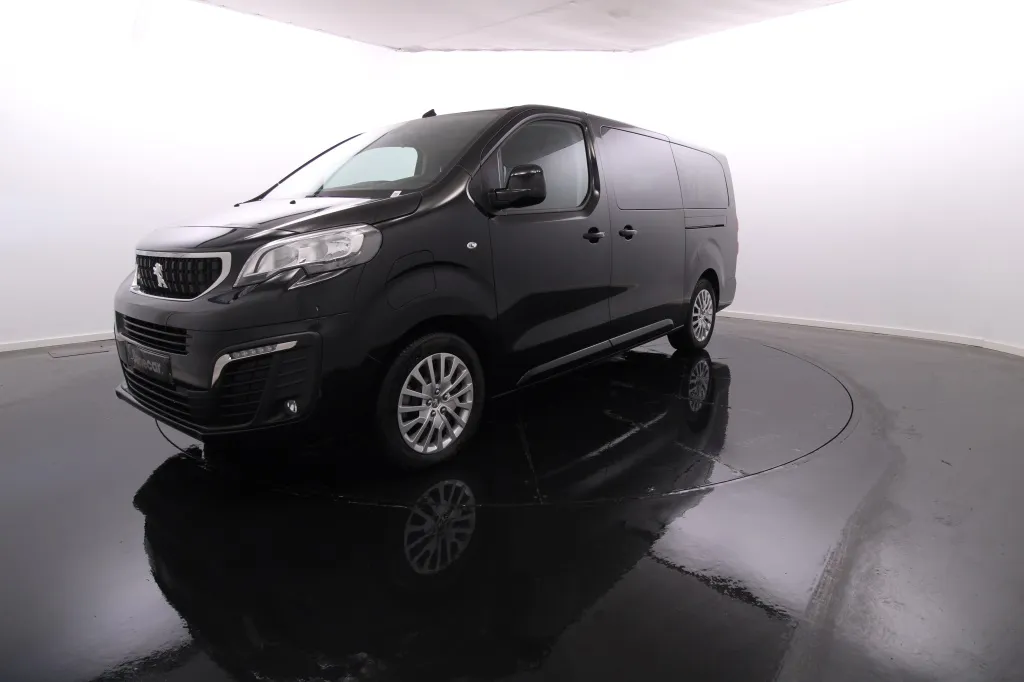 Peugeot e-Traveller