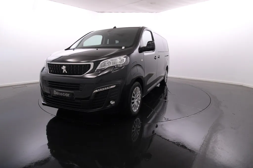 Peugeot e-Traveller