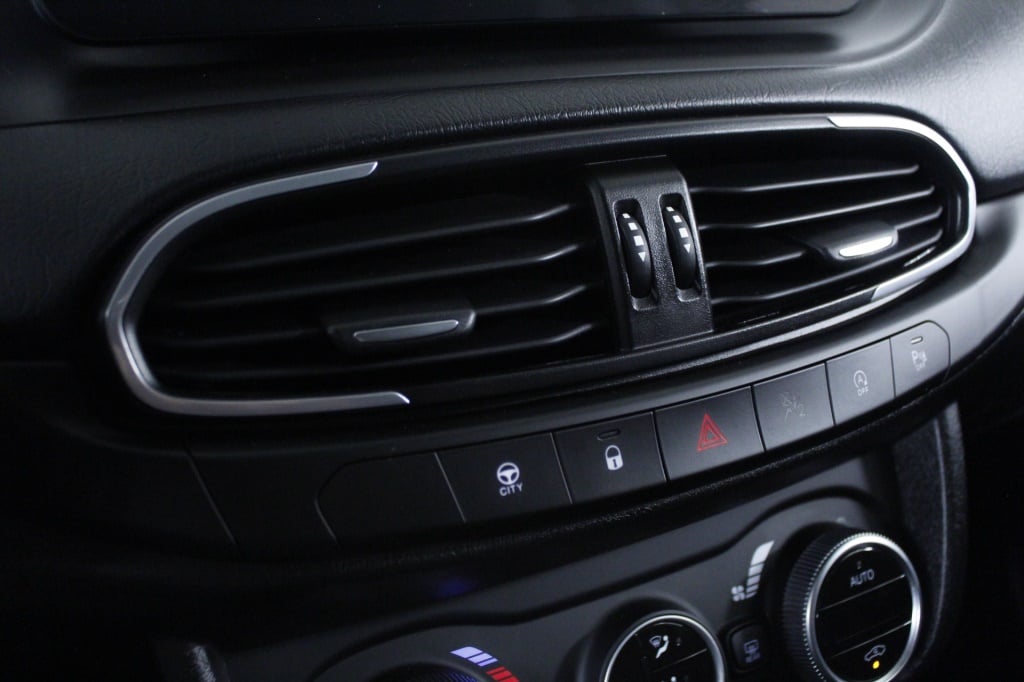 Fiat Tipo Station Wagon Cross