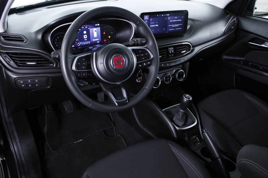 Fiat Tipo Station Wagon Cross