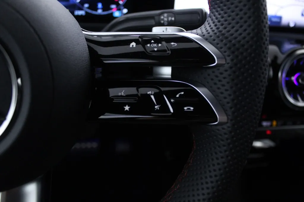 Mercedes-Benz Classe A - 180