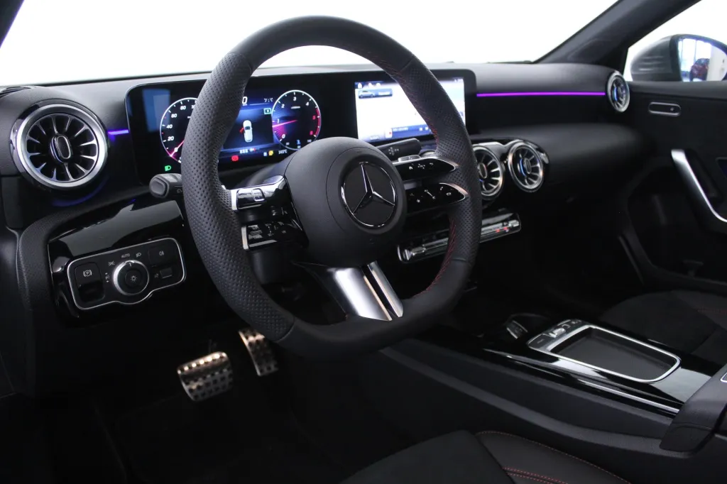 Mercedes-Benz Classe A - 180
