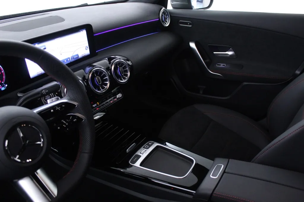 Mercedes-Benz Classe A - 180