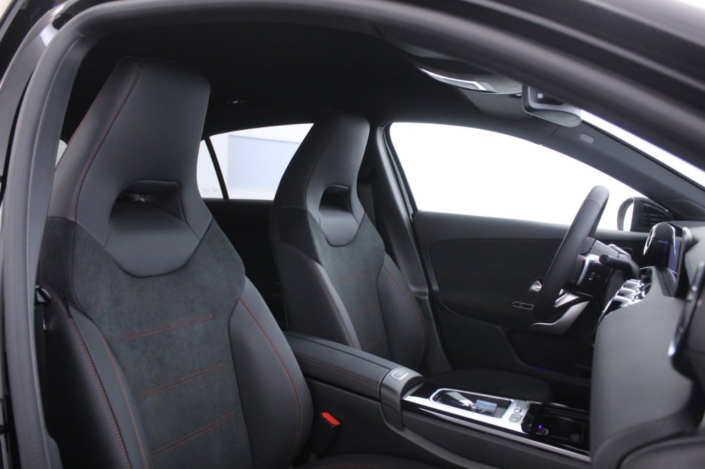 Mercedes-Benz Classe A - 180