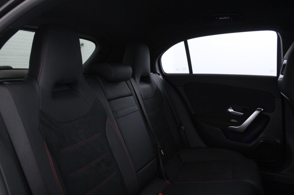 Mercedes-Benz Classe A - 180