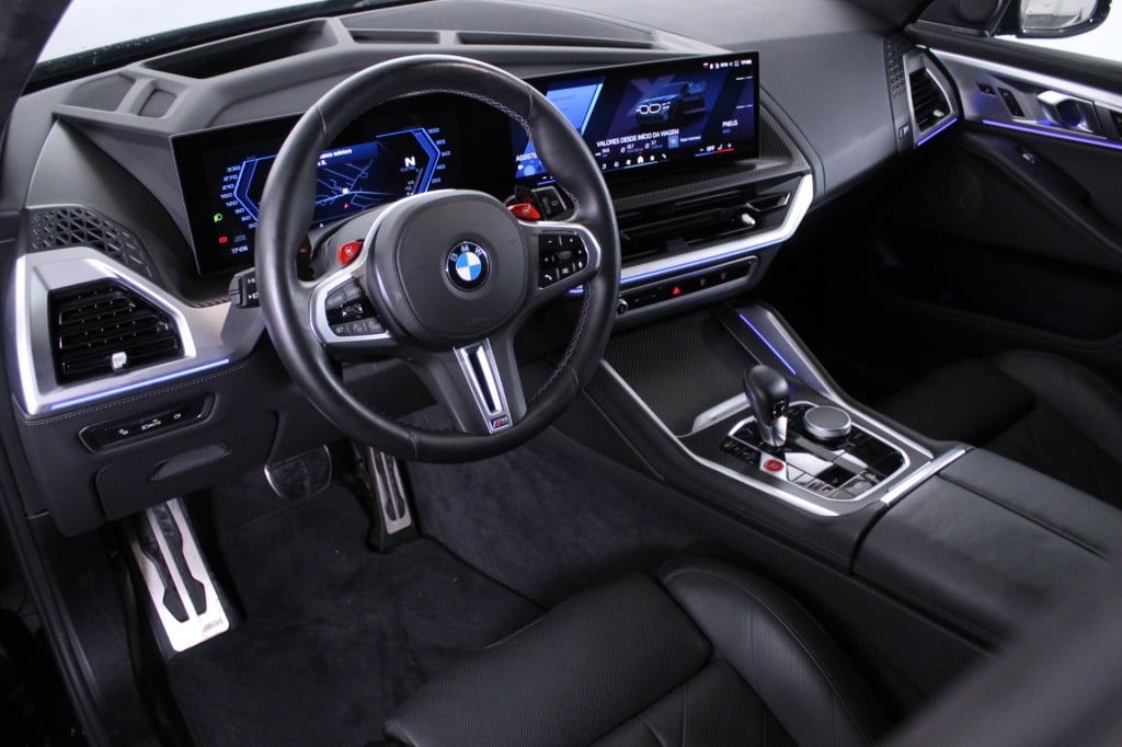 BMW XM