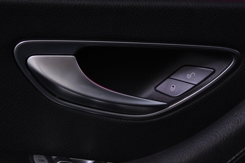 Mercedes-Benz Classe E - 300