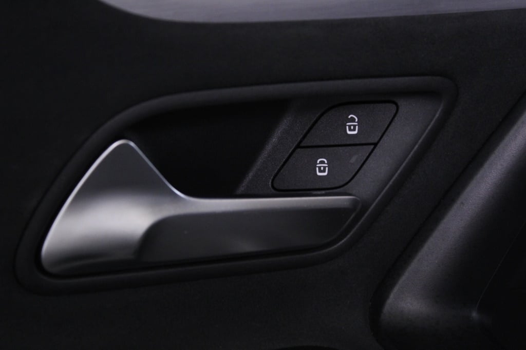 Mercedes-Benz Classe CLA - 180