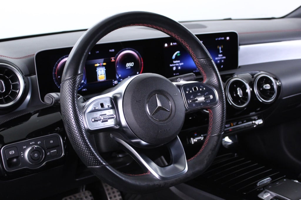 Mercedes-Benz Classe CLA - 180