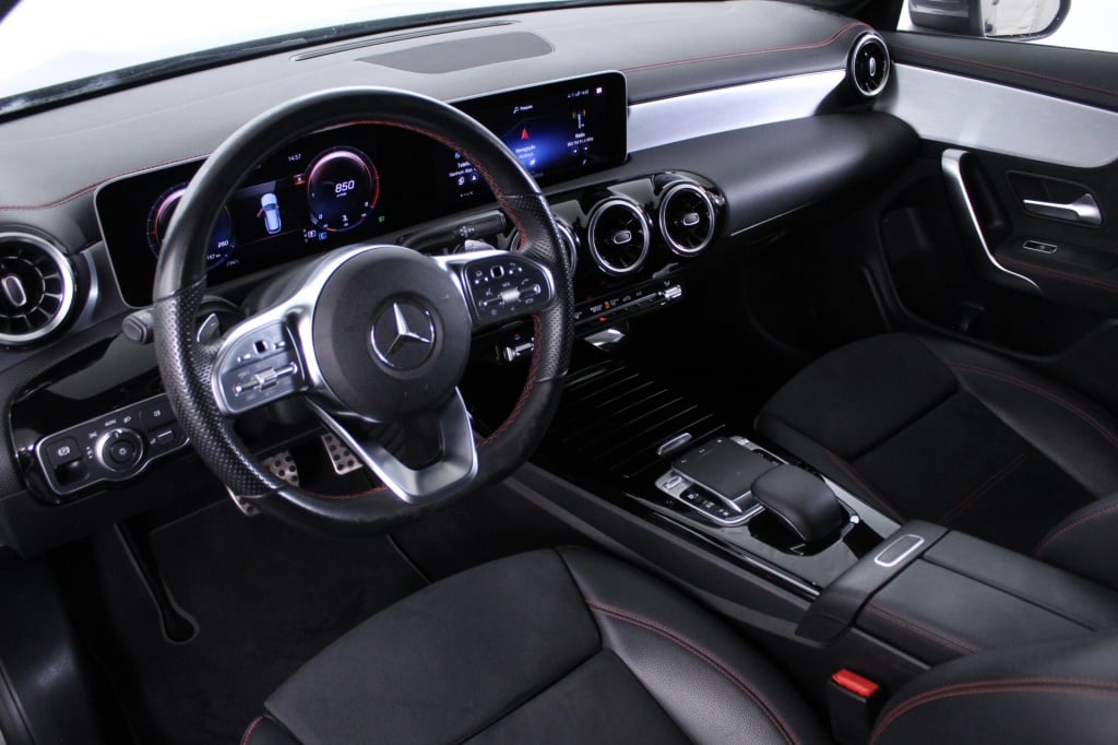 Mercedes-Benz Classe CLA - 180