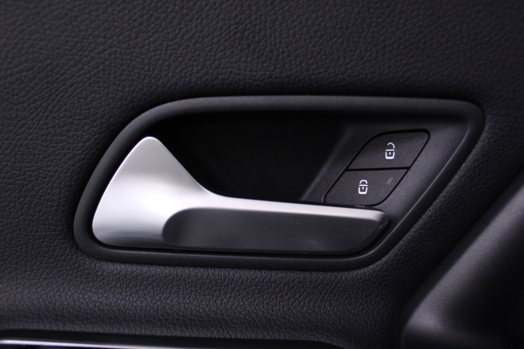 Mercedes-Benz Classe A - 160