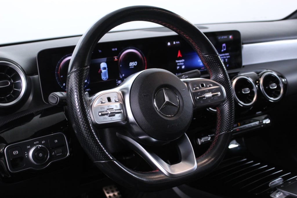 Mercedes-Benz Classe A - 180