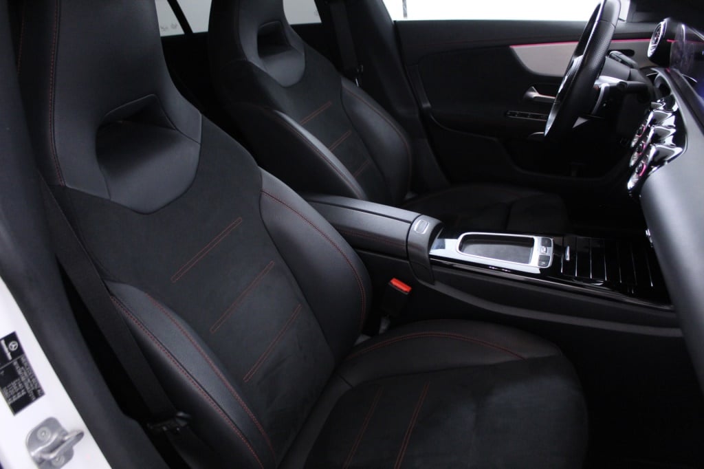 Mercedes-Benz Classe CLA - 180