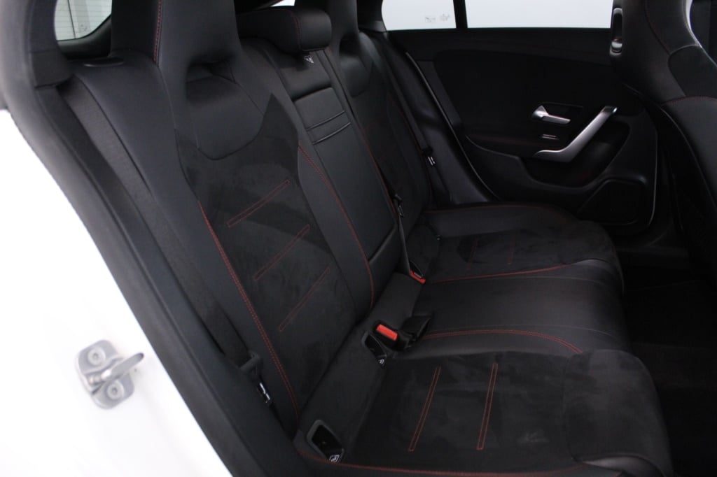 Mercedes-Benz Classe CLA - 180