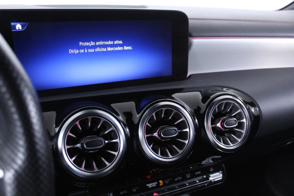 Mercedes-Benz Classe CLA - 180