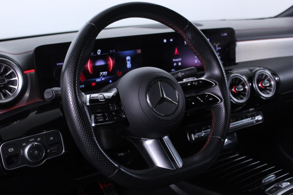 Mercedes-Benz Classe CLA - 180