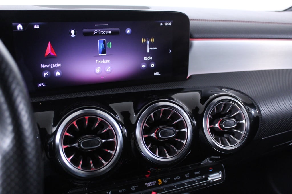 Mercedes-Benz Classe CLA - 180