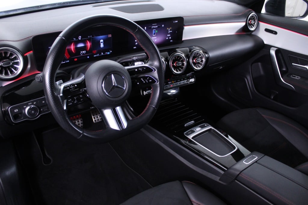 Mercedes-Benz Classe CLA - 180