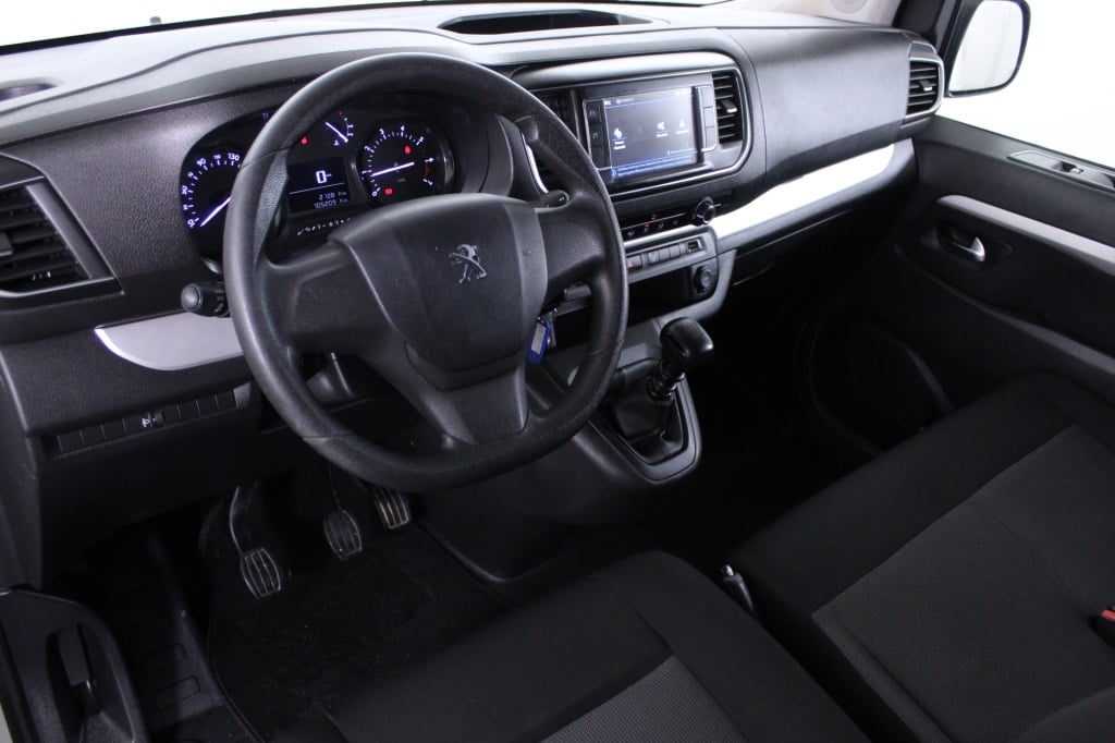 Peugeot Traveller