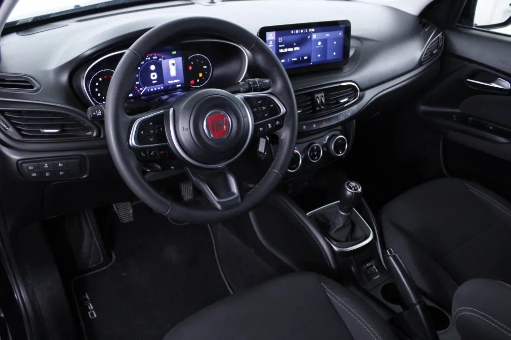 Fiat Tipo Station Wagon Cross