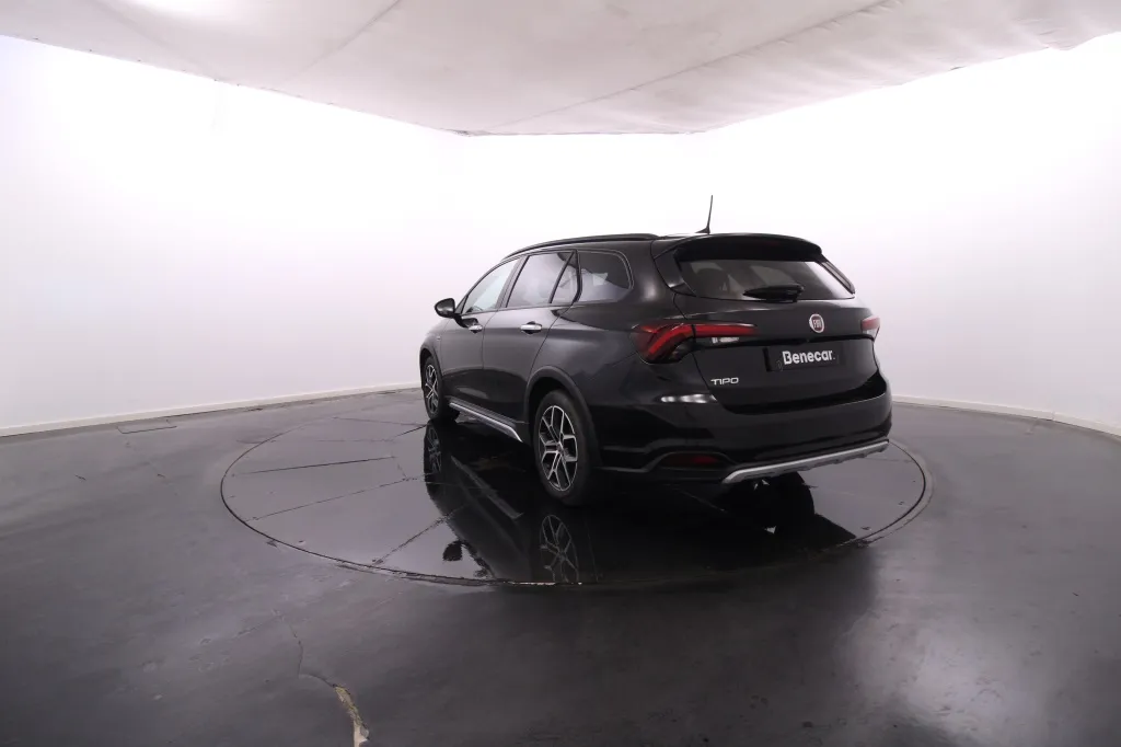 Fiat Tipo Station Wagon Cross