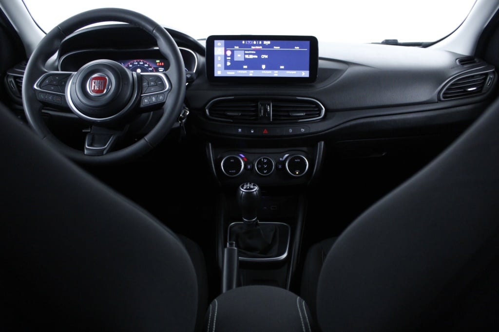 Fiat Tipo Station Wagon Cross