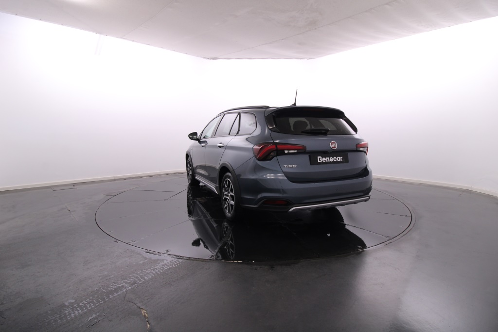 Fiat Tipo Station Wagon Cross