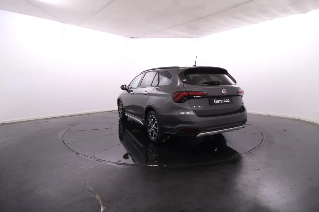 Fiat Tipo Station Wagon Cross