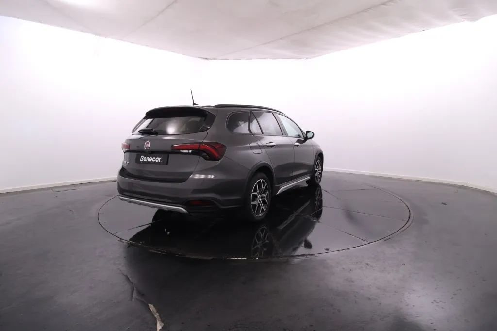Fiat Tipo Station Wagon Cross