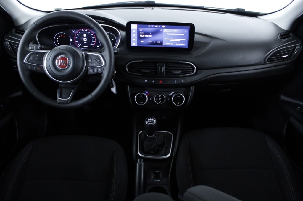 Fiat Tipo Station Wagon Cross