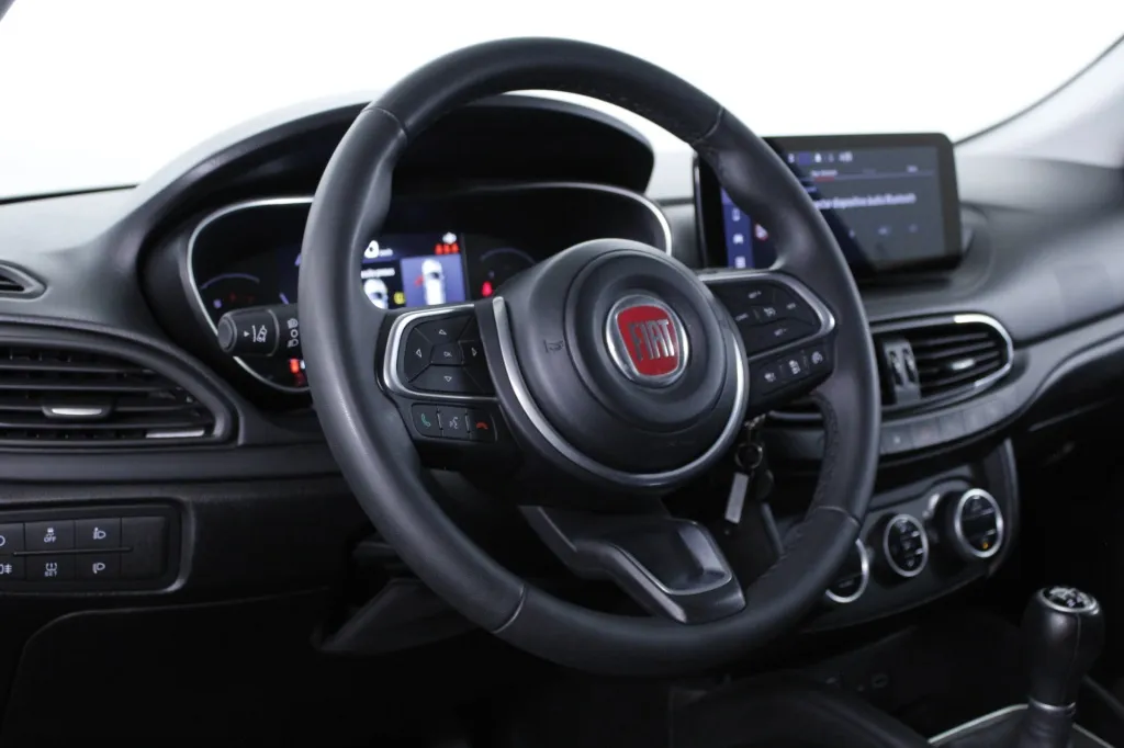 Fiat Tipo Station Wagon Cross