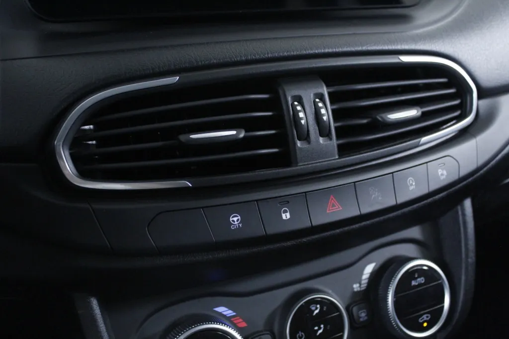 Fiat Tipo Station Wagon Cross