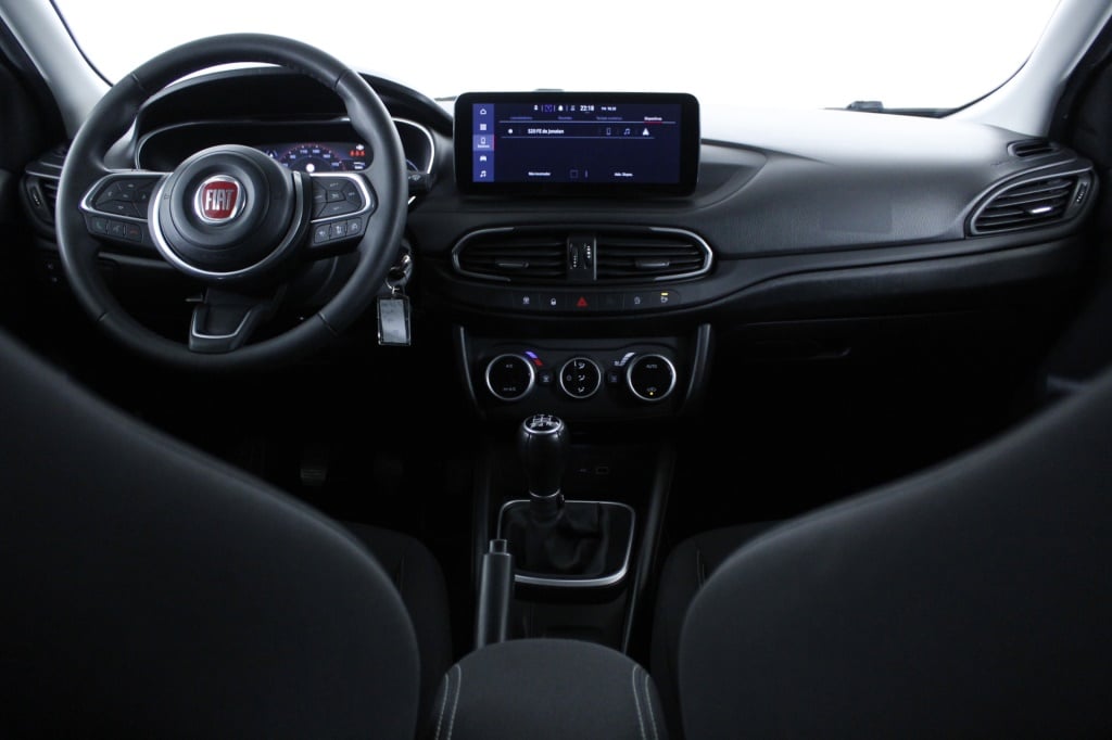 Fiat Tipo Station Wagon Cross