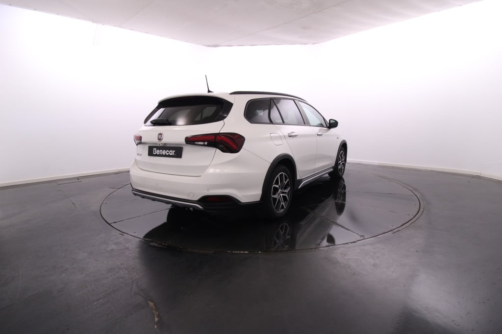 Fiat Tipo Station Wagon Cross
